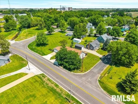 View/Area - 105 S Main St, Roanoke, IL 61561 photo 2 of 11