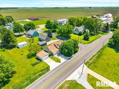 View/Area - 105 S Main St, Roanoke, IL 61561 photo 6 of 11