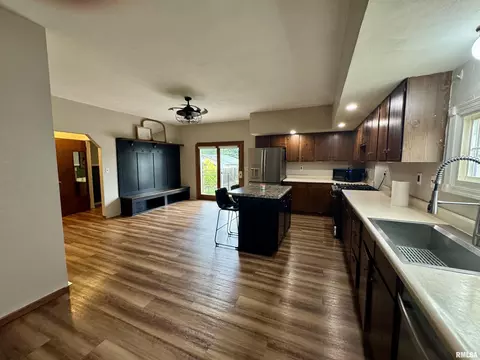 Other - 388 W Maple St, Canton, IL 61520 photo 1 of 10