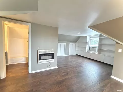 Other - 135 10th St, Carmi, IL 62821 photo 5 of 10