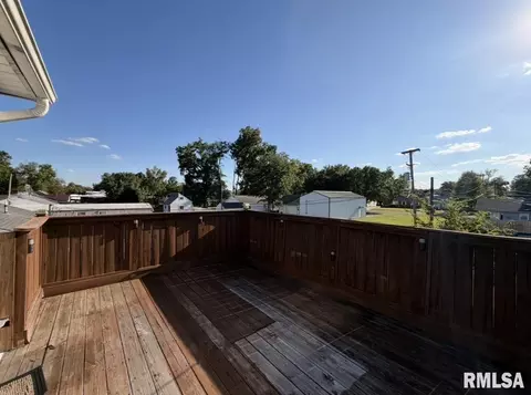 Other - 135 10th St, Carmi, IL 62821 photo 10 of 10
