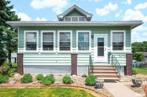 209 W Walnut St, La Rose, IL 61541