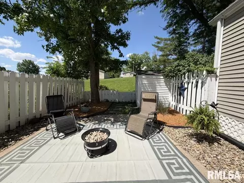 Exterior - 130 Richmond Rd, Macomb, IL 61455 photo 1 of 2