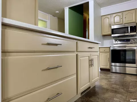 Kitchen - 2313 Maple Ave, Macomb, IL 61455 photo 2 of 5