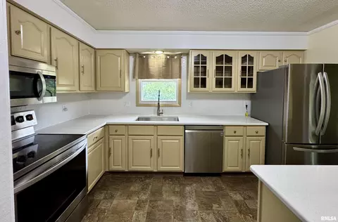 Kitchen - 2313 Maple Ave, Macomb, IL 61455 photo 3 of 5