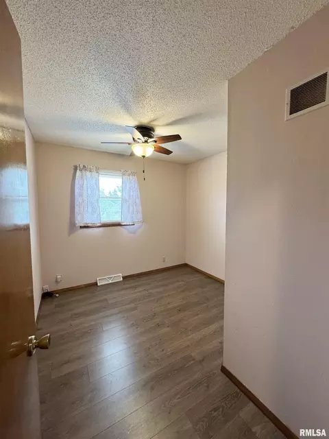 Bedroom - 2313 Maple Ave, Macomb, IL 61455 photo 1 of 6