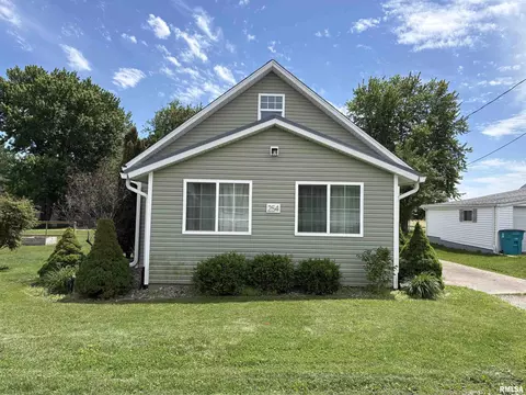 254 W 5th St, Dunfermline, IL 61524