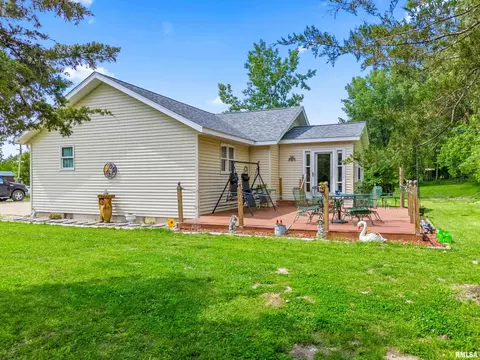 19563 N Il Route 97 Hwy, Cuba, IL 61427