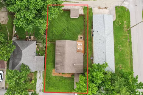 View/Area - 709 S Eisenhower Dr, Marion, IL 62959 photo 1 of 1