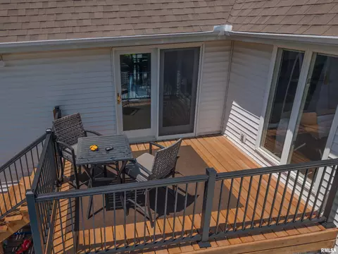 Exterior - 9 Red Stone Ct, Bloomington, IL 61704 photo 12 of 19