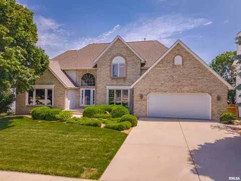 Exterior - 9 Red Stone Ct, Bloomington, IL 61704 photo 18 of 19
