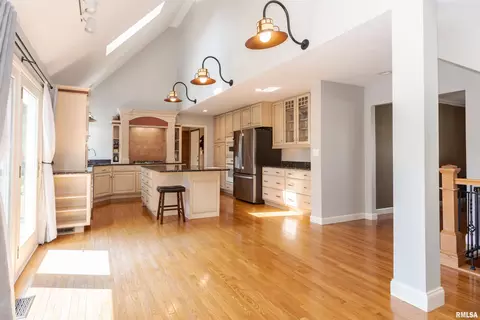 Other - 9 Red Stone Ct, Bloomington, IL 61704 photo 5 of 18