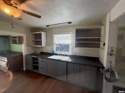 Kitchen - 310 Forest St, Anna, IL 62906 photo 1 of 1