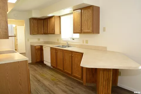 Kitchen - 112 James Dr, Macomb, IL 61455 photo 1 of 3