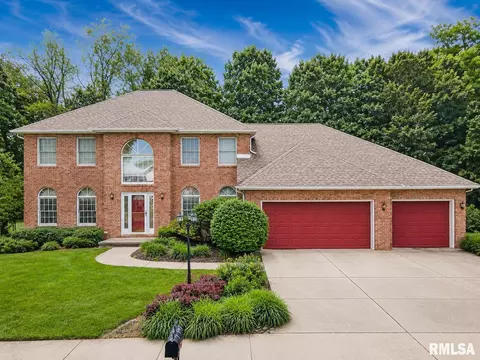 1216 W Cayman Cv, Peoria, IL 61615