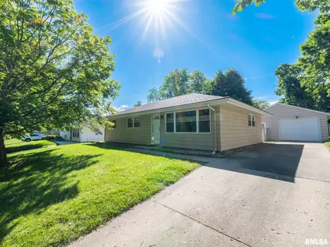 5421 N Longwood Ave, Peoria, IL 61614