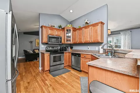 716 Simon St, Washington, IL 61571 photo 14