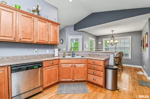 716 Simon St, Washington, IL 61571 photo 15