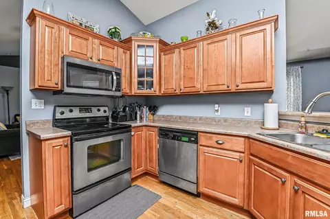 716 Simon St, Washington, IL 61571 photo 13