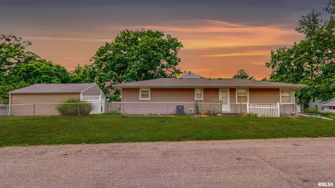 1128 E Maywood Ave, Peoria, IL 61603