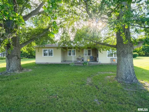 3515 S Trivoli Rd, Trivoli, IL 61569