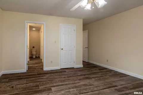 Bedroom - 804 E Marshall St, Marion, IL 62959 photo 1 of 7