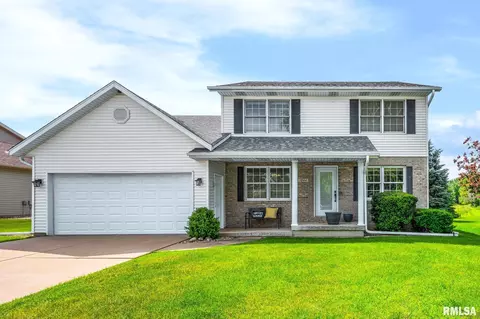1044 E Polk St, Morton, IL 61550
