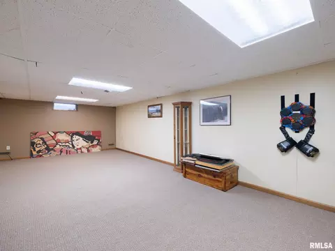 Other - 929 E Monroe St, Morton, IL 61550 photo 7 of 12