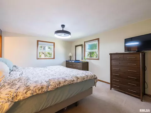Bedroom - 929 E Monroe St, Morton, IL 61550 photo 2 of 7