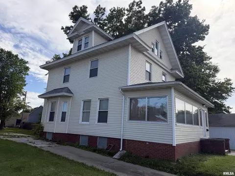 215 Washington St, Macomb, IL 61455