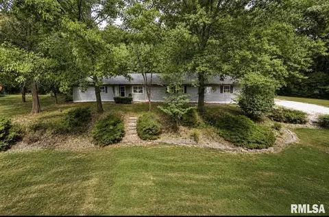 2372 Logan St, Murphysboro, IL 62966