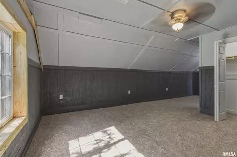 Bedroom - 7230 E 1800th St, Macomb, IL 61455 photo 9 of 9