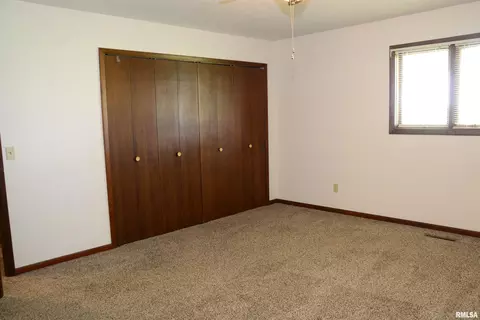 Bedroom - 1220 Maple Ave, Macomb, IL 61455 photo 2 of 4