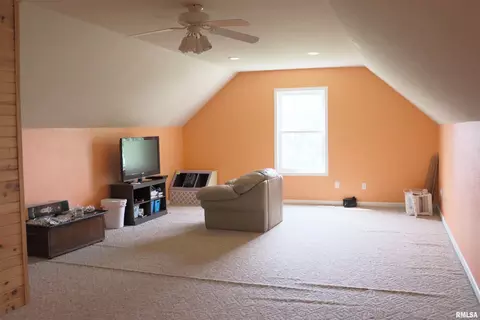 Bedroom - 1157 E Guth Rd, Washington, IL 61571 photo 6 of 14