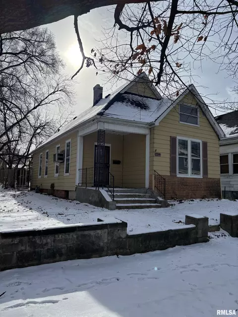 2010 W Malone St, Peoria, IL 61605