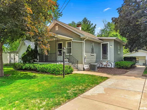 4010 N Dayton Ave, Peoria, IL 61614
