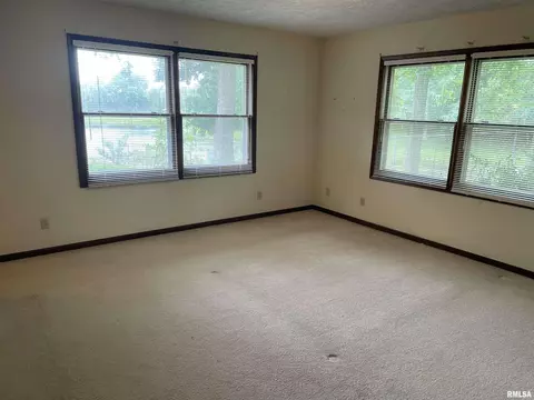 Bedroom - 6772 Cherry Valley Rd, Marion, IL 62959 photo 3 of 7