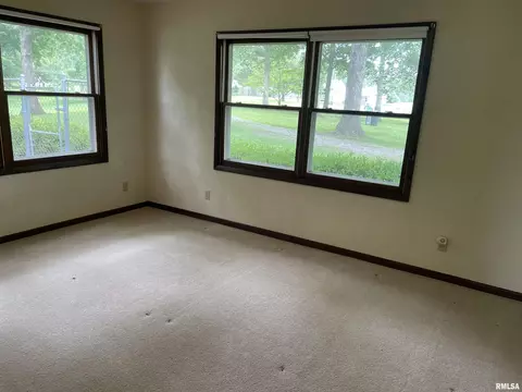 Bedroom - 6772 Cherry Valley Rd, Marion, IL 62959 photo 6 of 7