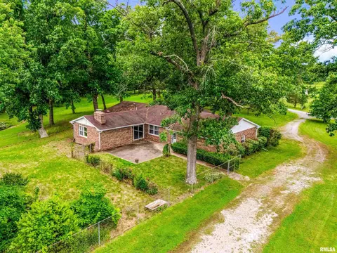 Exterior - 6772 Cherry Valley Rd, Marion, IL 62959 photo 3 of 7