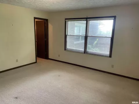 Bedroom - 6772 Cherry Valley Rd, Marion, IL 62959 photo 5 of 7