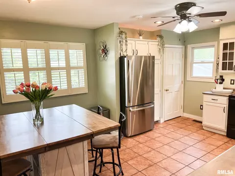 Kitchen - 307 Tower St, Eureka, IL 61530 photo 5 of 7