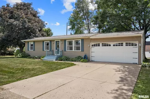 300 Miller Ct, Brimfield, IL 61517