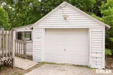 Other - 721 N Main St, Eureka, IL 61530 photo 4 of 5