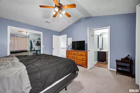 Bedroom - 1102 Chippewa St, Normal, IL 61761 photo 3 of 8