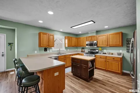 Kitchen - 1102 Chippewa St, Normal, IL 61761 photo 1 of 4