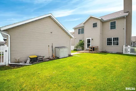 Exterior - 1102 Chippewa St, Normal, IL 61761 photo 4 of 6
