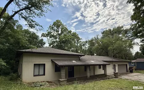 3222 W Glen Ave, Peoria, IL 61614