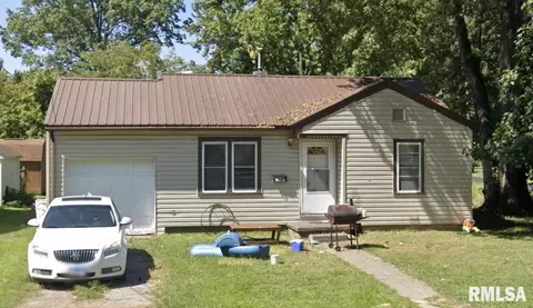 1010 N Washington St, Marion, IL 62959