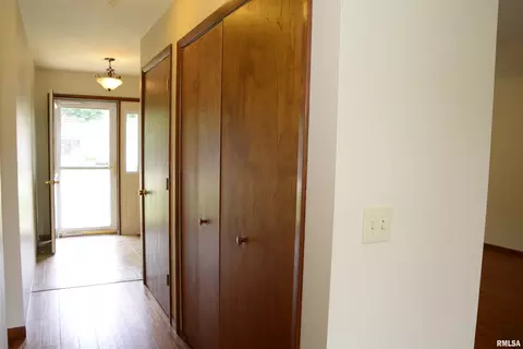 Entry Way - 225 Pinecrest Dr, Macomb, IL 61455 photo 2 of 2