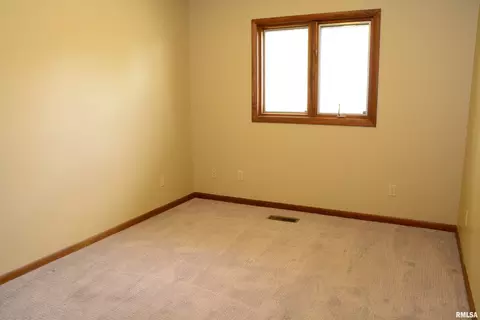 Bedroom - 225 Pinecrest Dr, Macomb, IL 61455 photo 3 of 4